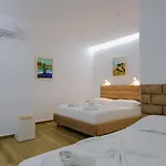 Jon'a Apartment *