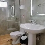 Jon'a Sarandë