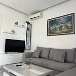 Jon'a Apartment *