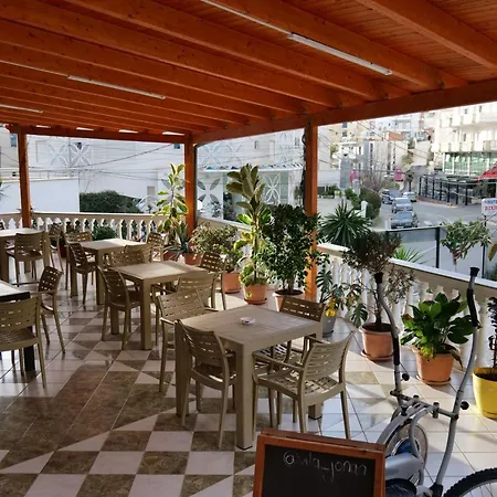 Jon'a Апартаменты *