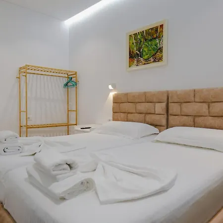 Апартаменты Jon'a