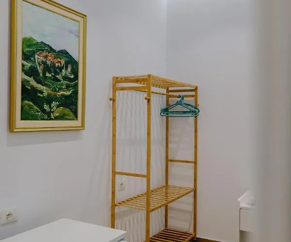 Jon'a Lägenhet Sarandë