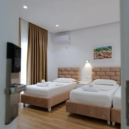 Jon'a * Σαράντα