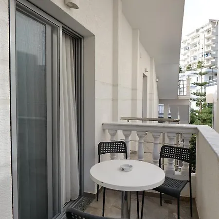 Jon'a Apartamento *
