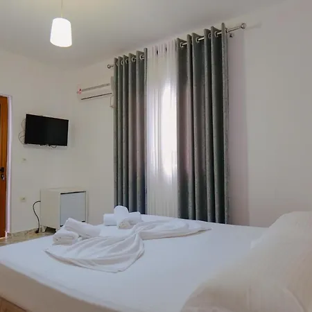 Jon'a * Sarandë