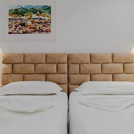 Jon'a Διαμέρισμα Σαράντα