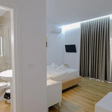 Jon'a Διαμέρισμα Σαράντα